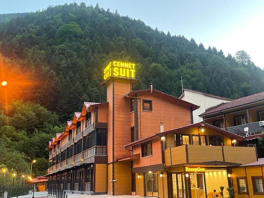 Cennet Suit Otel Uzungöl Esterno foto